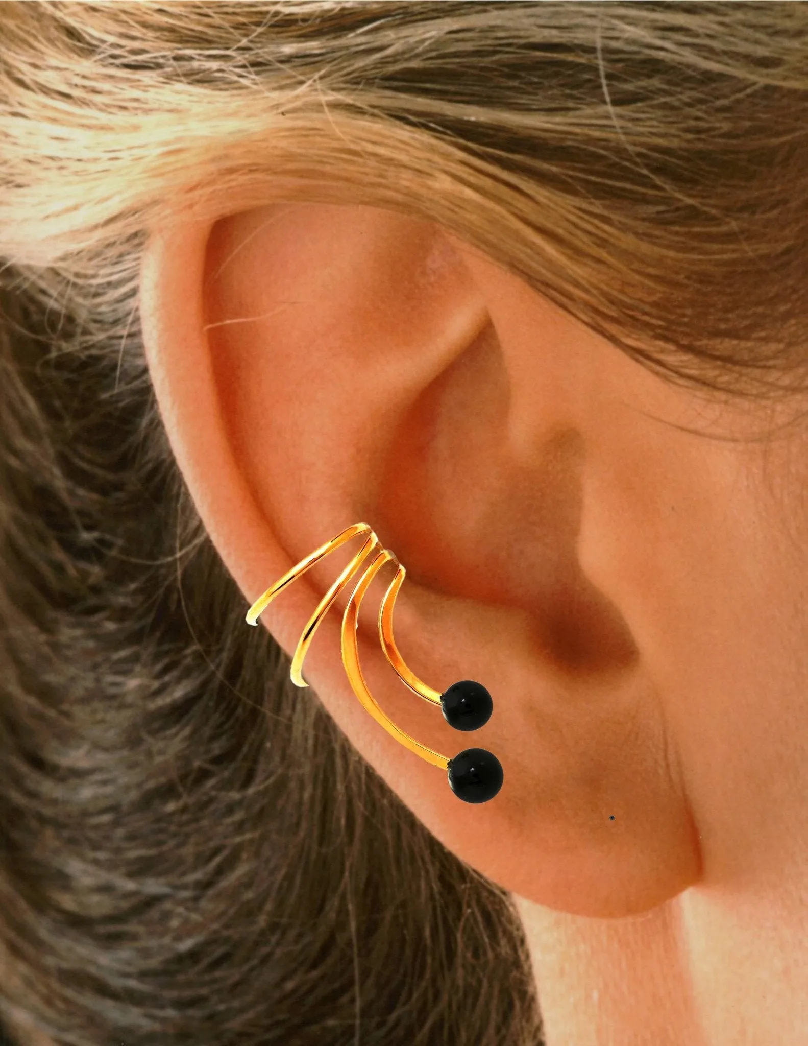 Black Onyx Gems Short Wave Ear Cuff