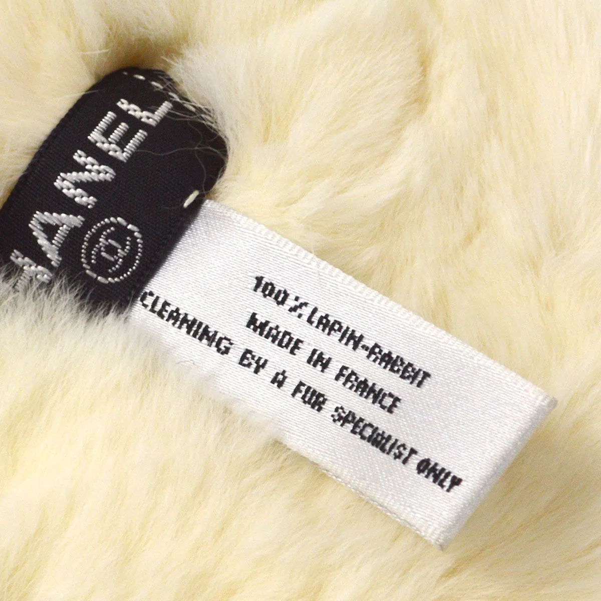 CHANEL 2001 Rabbit Fur Bangle White 48729